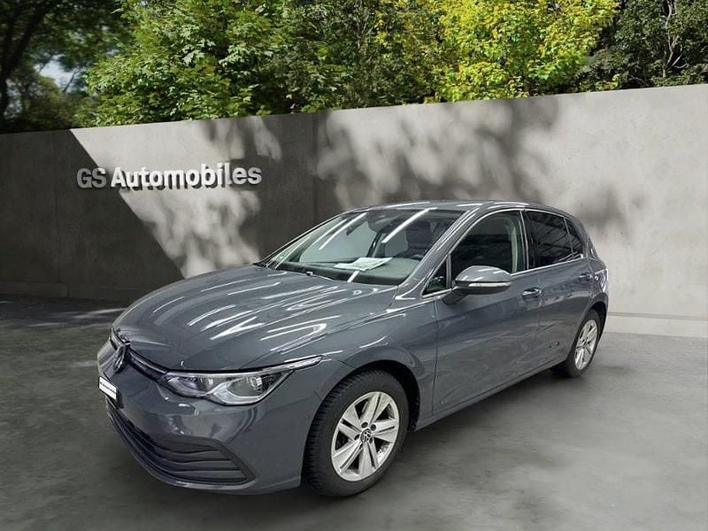 Gebraucht 2022 VW Golf VIII Life Limousine | CHF 23’980 (Guter Preis) - Bild 1/4