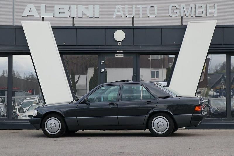 Gebraucht Mercedes 190 132 PS (97 kW) 1991 Limousine