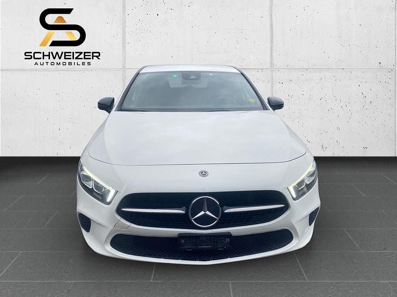 Gebraucht Mercedes A180 Progressive 116 PS (85 kW) 2019 Weiss Limousine