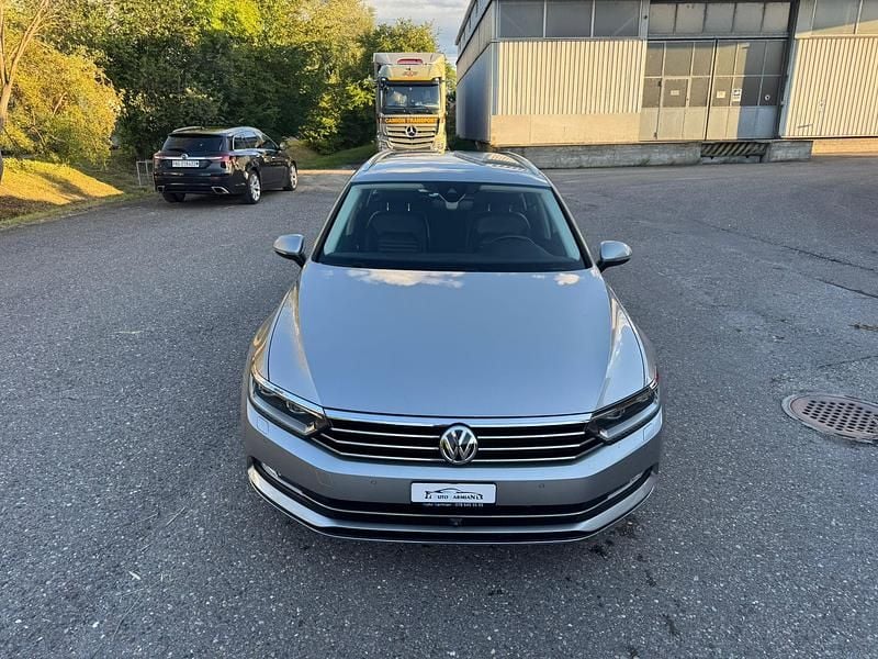 Gebraucht VW Passat Highline 150 PS (110 kW) 2015 Kombi