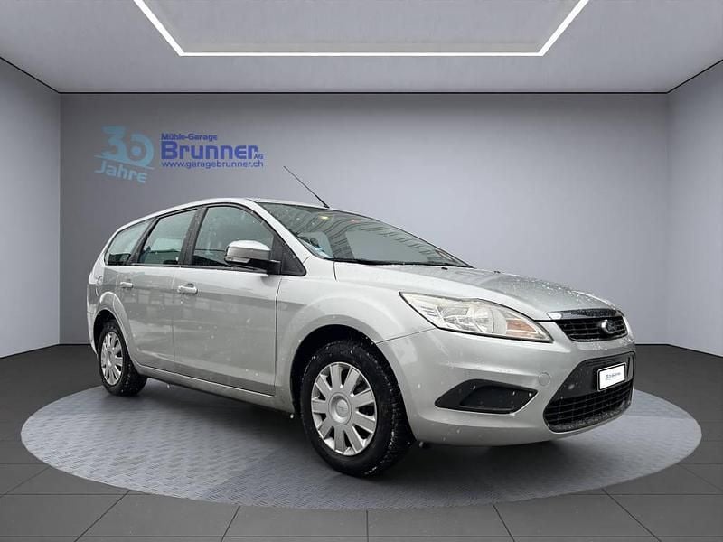 Silber Gebraucht 2010 Ford Focus Kombi | CHF 2’300 (Guter Preis) - Bild 1/4