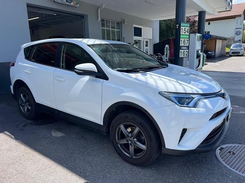 Gebraucht Toyota RAV4 Luna 152 PS (111 kW) 2017 SUV