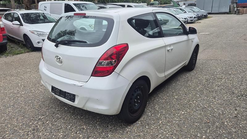 Gebraucht Hyundai i20 Edition 101 PS (74 kW) 2010