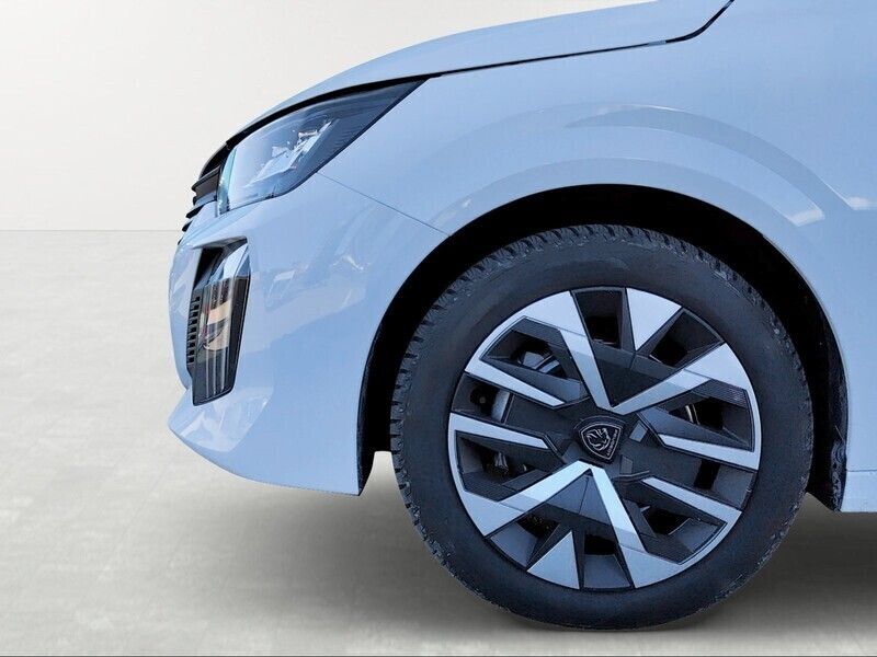 Gebraucht Peugeot 208 Active 100 PS (73 kW) 2024 Schwarz Kleinwagen