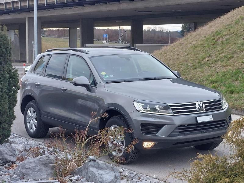 Gebraucht VW Touareg 262 PS (192 kW) 2015 SUV