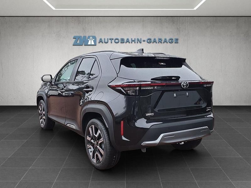Neu Toyota Yaris Cross Premium 131 PS (96 kW) 2026 SUV