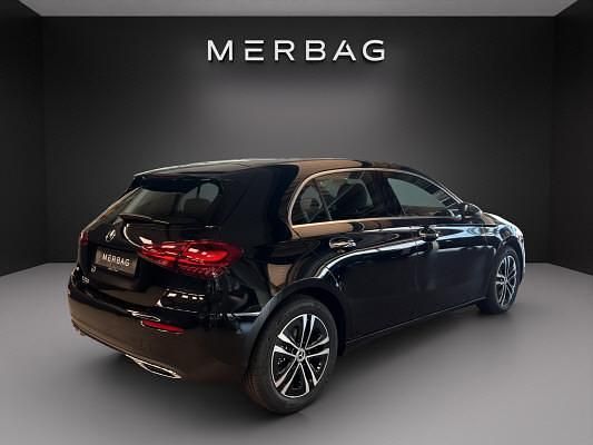 Gebraucht Mercedes A200 163 PS (119 kW) 2025 Schwarz Limousine
