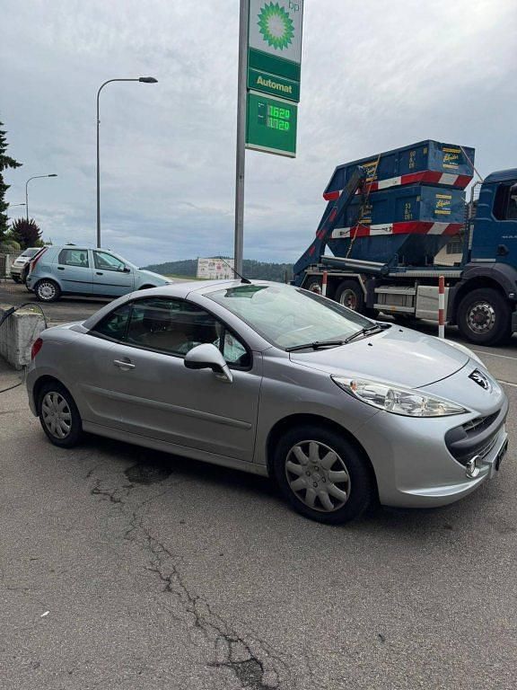 Gebraucht Peugeot 207 CC 120 PS (88 kW) 2009 Cabrio