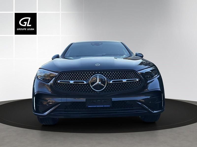 Neu Mercedes GLC300e 313 PS (230 kW) 2026 Grau SUV