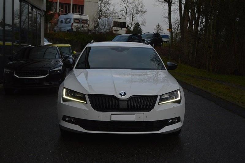 Gebraucht Skoda Superb SportLine 190 PS (139 kW) 2017 Kombi