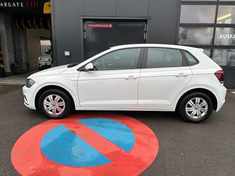 Gebraucht VW Polo Trendline 65 PS (47 kW) 2018 Kleinwagen