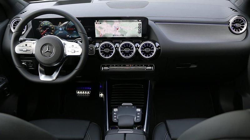 Gebraucht Mercedes EQA300 168 kW (229 PS) 2024 Weiss SUV