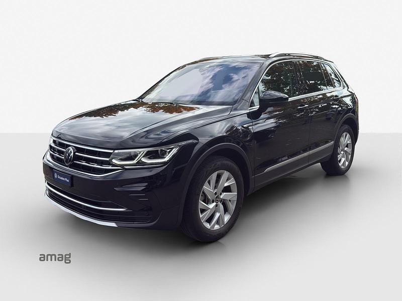 Deepblack perleffekt Gebraucht 2023 VW Tiguan Elegance SUV | CHF 38’890 (Fairer Preis) - Bild 1/4