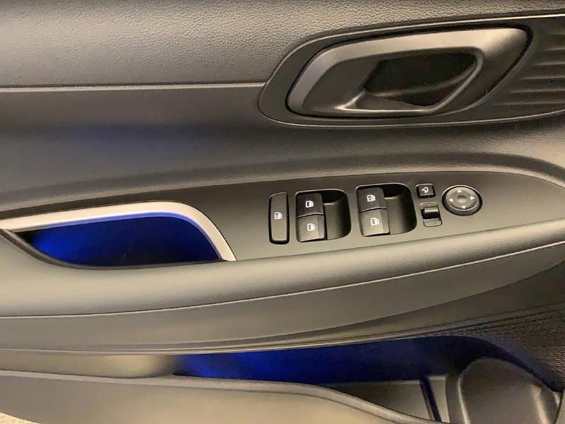 Gebraucht Hyundai Bayon 120 PS (88 kW) 2022 Grau SUV