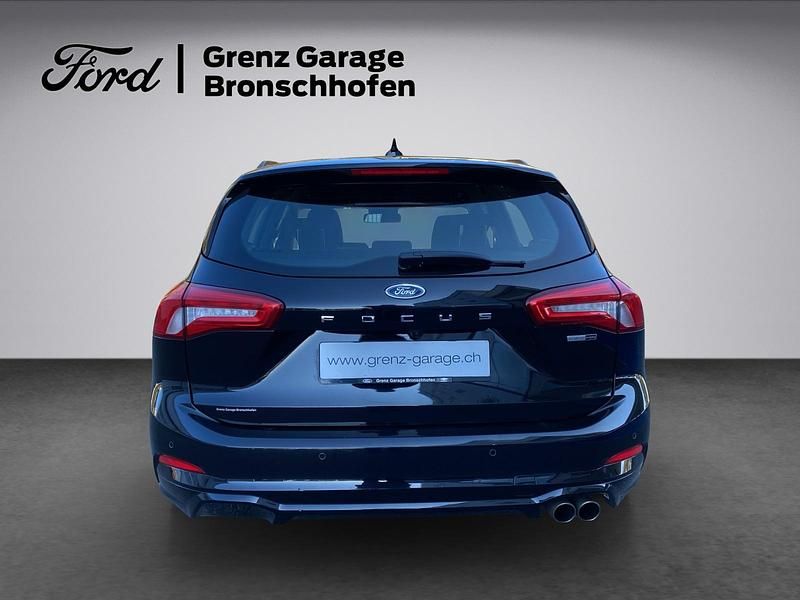 Gebraucht Ford Focus ST-Line 155 PS (114 kW) 2020 Schwarz Kombi
