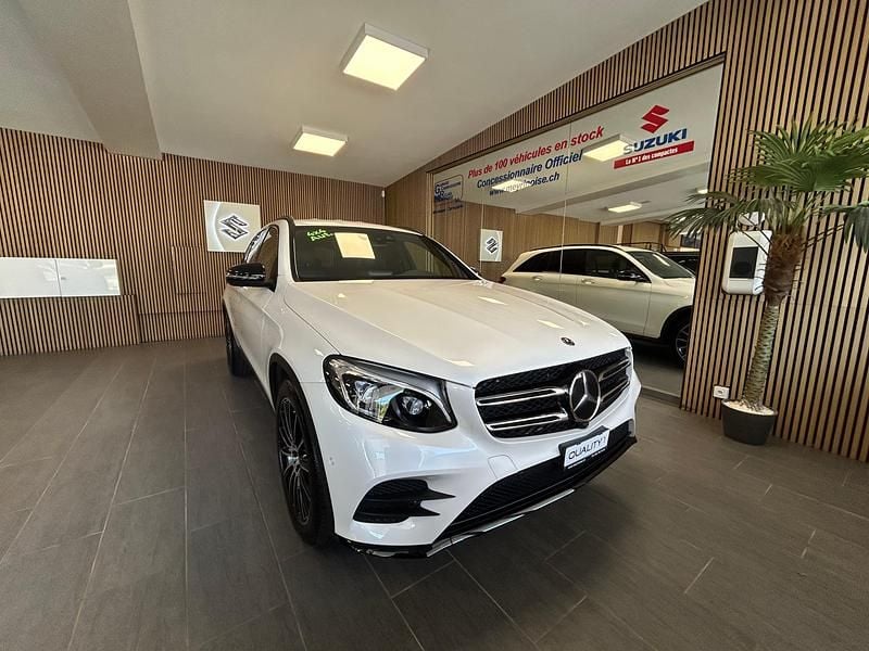 Gebraucht Mercedes GLC250 AMG line 211 PS (155 kW) 2019 Weiss SUV