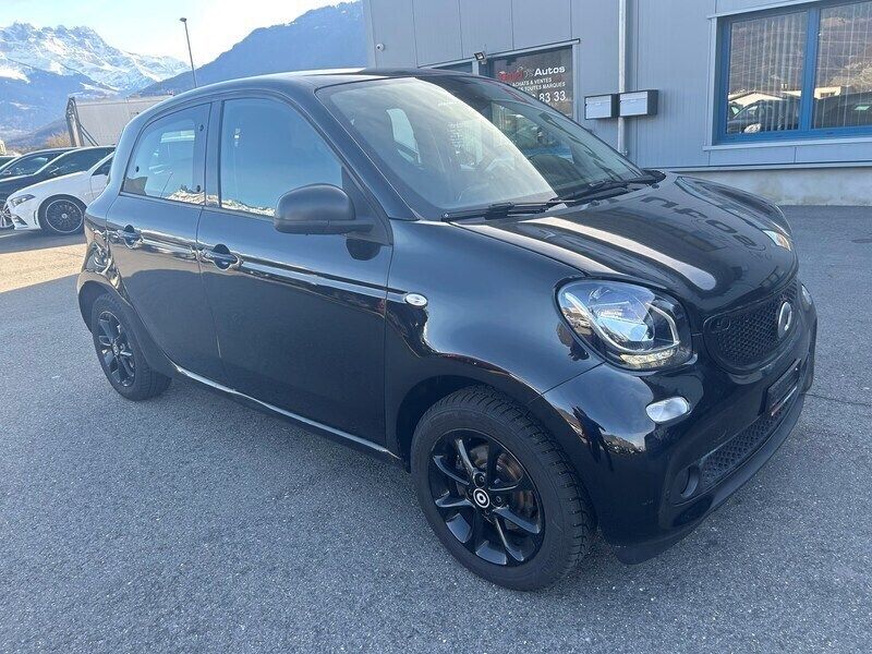 Gebraucht Smart ForFour 90 PS (66 kW) 2019 Kleinwagen