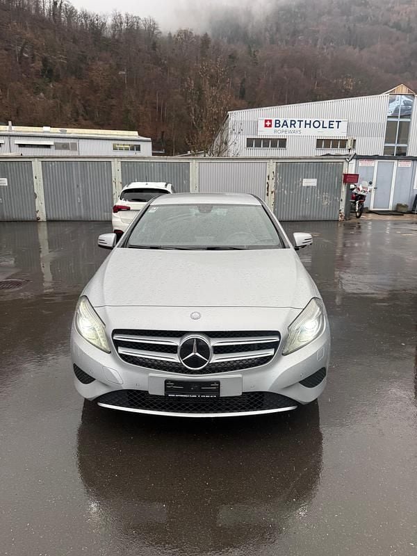 Gebraucht Mercedes A200 AMG line 136 PS (100 kW) 2015