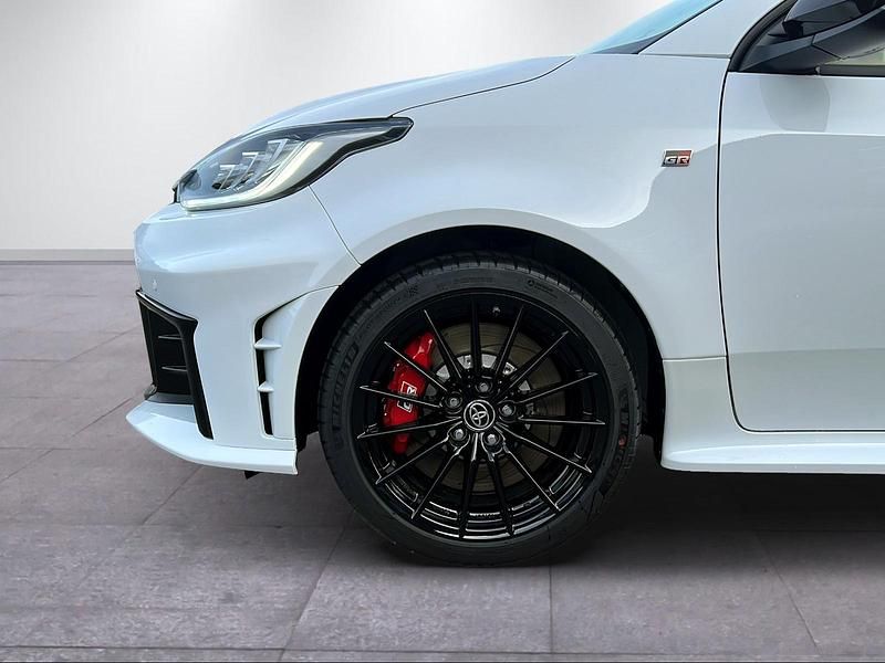 Gebraucht Toyota Yaris Sport 280 PS (205 kW) 2024 Weiss Limousine