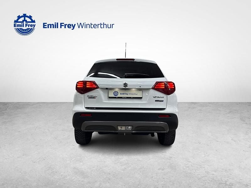 Gebraucht Suzuki Vitara 116 PS (85 kW) 2023 Weiss SUV