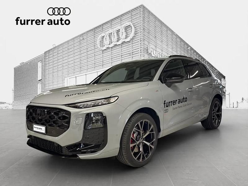 Gebraucht Audi Q3 266 PS (195 kW) 2025 Gray SUV