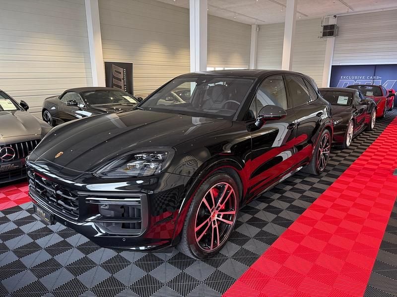 Gebraucht 2024 Porsche Cayenne Turbo E-Hybrid SUV | CHF 155’900 (Teuer) - Bild 1/4