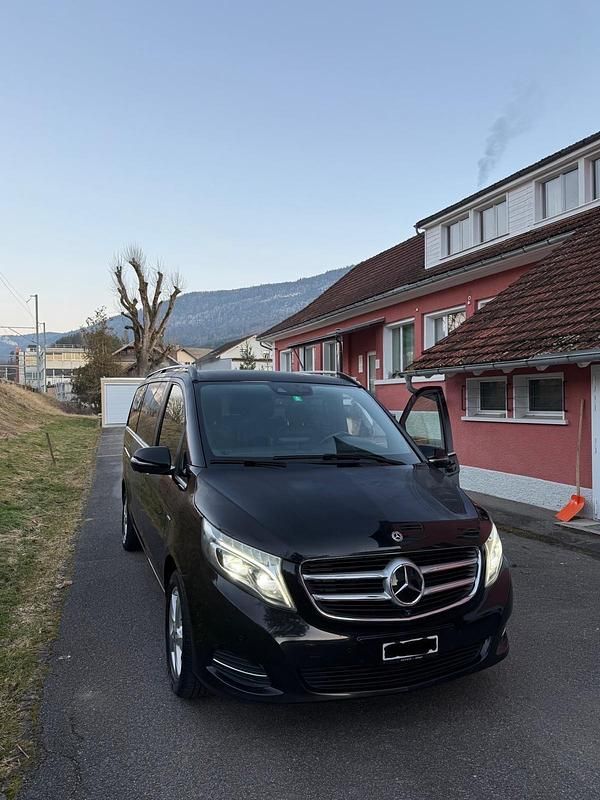 Gebraucht Mercedes V250 190 PS (139 kW) 2017 Van / Kleinbus