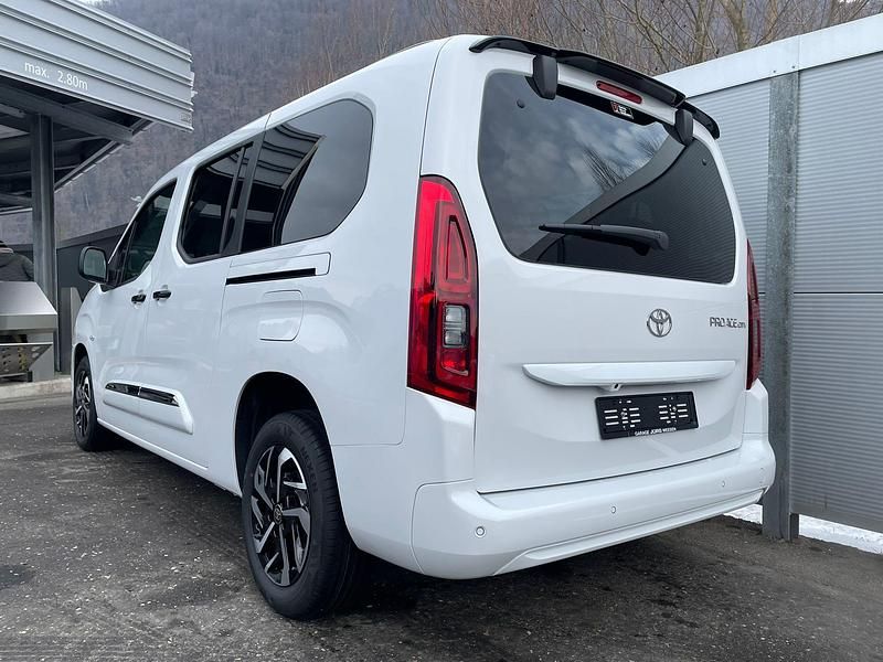 Neu Toyota Proace Verso City 130 PS (95 kW) 2026 Weiss Kombi