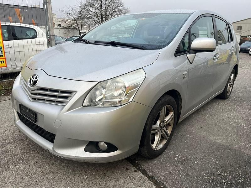 Gebraucht 2011 Toyota Verso Premium Van / Kleinbus | CHF 3’900 (Fairer Preis) - Bild 1/4