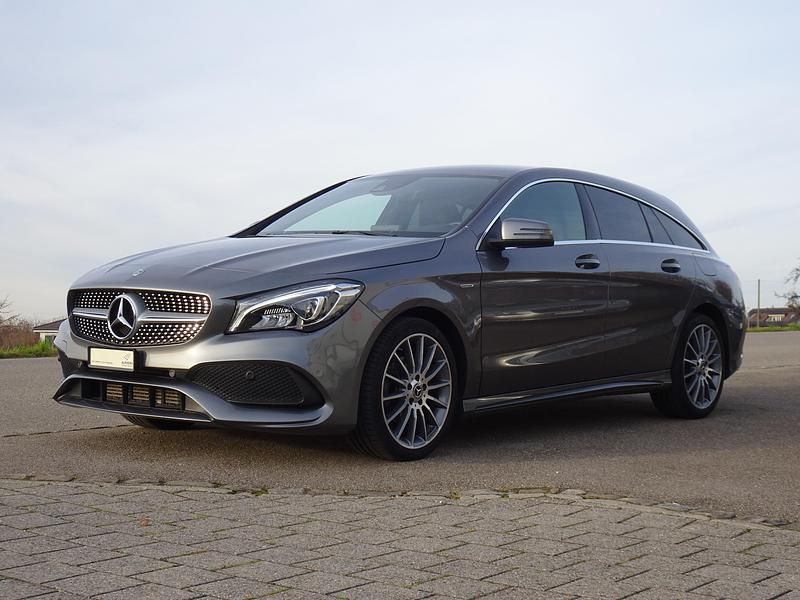 Gebraucht Mercedes CLA200 Shooting Brake Urban 156 PS (114 kW) 2018 Kombi