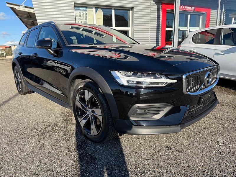 Gebraucht Volvo V60 CC 197 PS (144 kW) 2022 Kombi