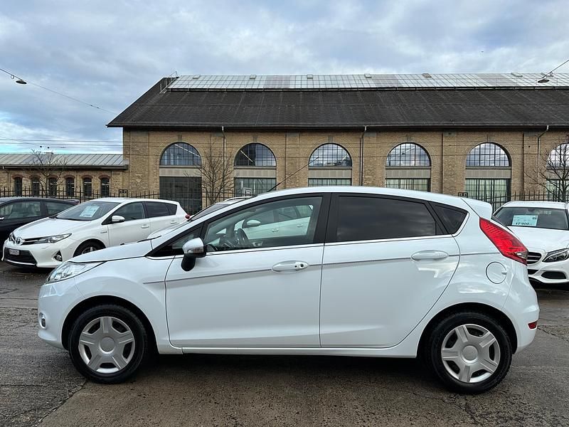 Gebraucht Ford Fiesta Titanium 96 PS (70 kW) 2012 Kleinwagen