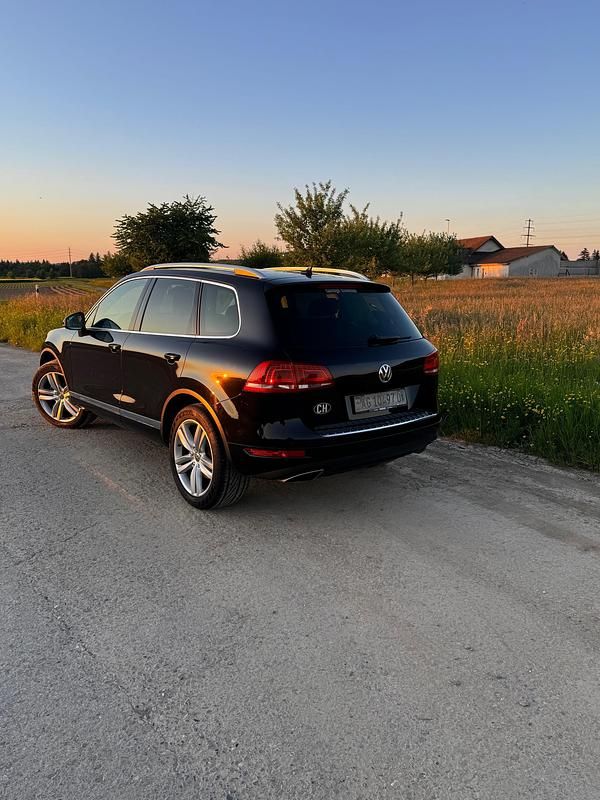 Gebraucht VW Touareg 245 PS (180 kW) 2014 SUV