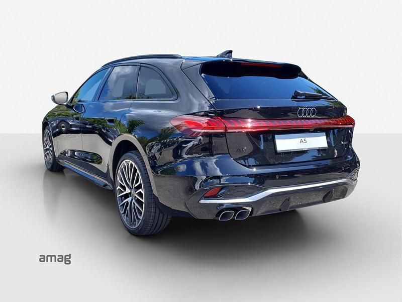 Gebraucht Audi A5 Attraction 204 PS (150 kW) 2025 Mythosschwarz metallic Coupé