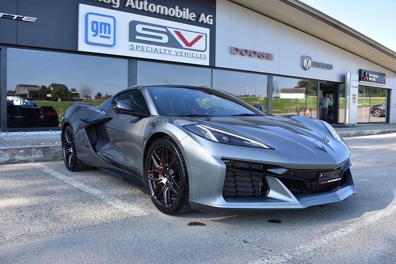 Grau Neu 2025 Chevrolet Corvette Coupé | CHF 188’900 - Bild 1/4