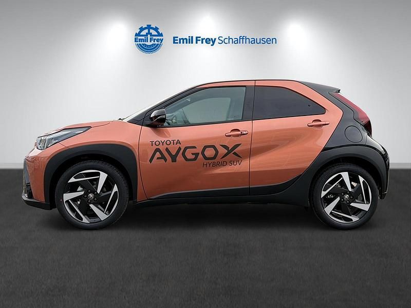 Neu Toyota Aygo X Style 116 PS (85 kW) 2025 Braun SUV