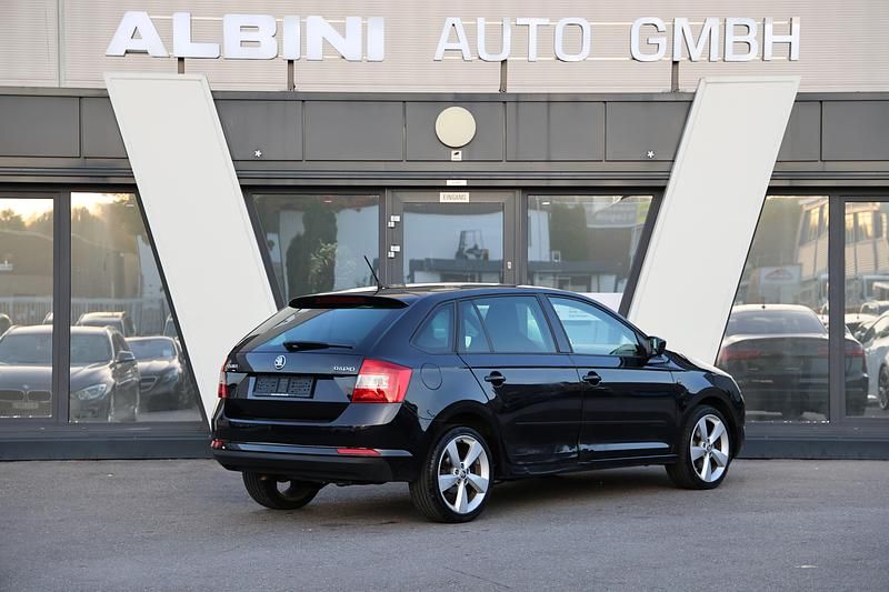 Gebraucht Skoda Rapid Ambition 105 PS (77 kW) 2014 Kombi