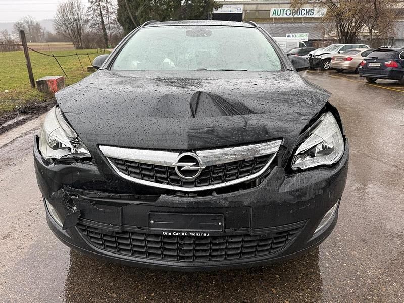 Gebraucht Opel Astra Sport 165 PS (121 kW) 2012