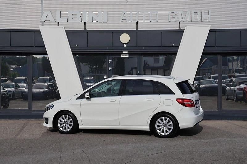 Gebraucht Mercedes B220 Style 184 PS (135 kW) 2018 Van / Kleinbus