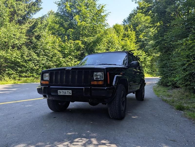 Gebraucht 1999 Jeep Cherokee Limited SUV | CHF 4’900 - Bild 1/4