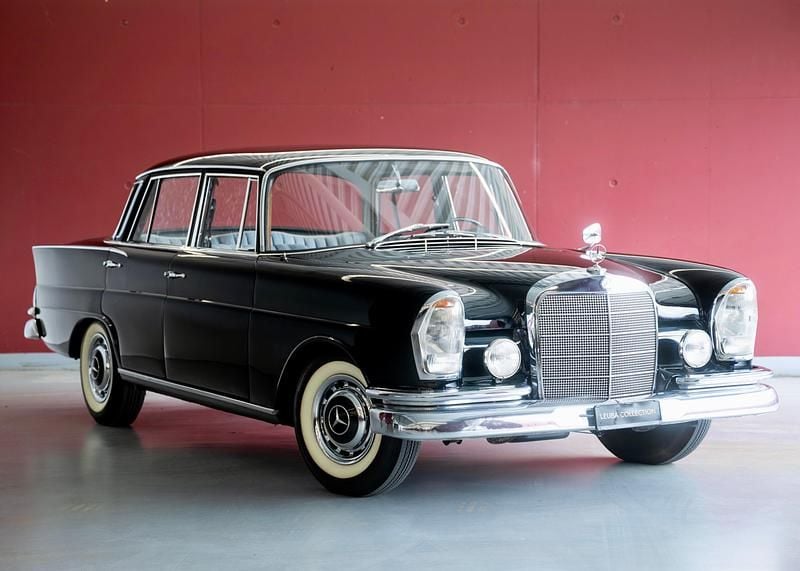 Gebraucht Mercedes 220 112 PS (82 kW) 1963 Limousine