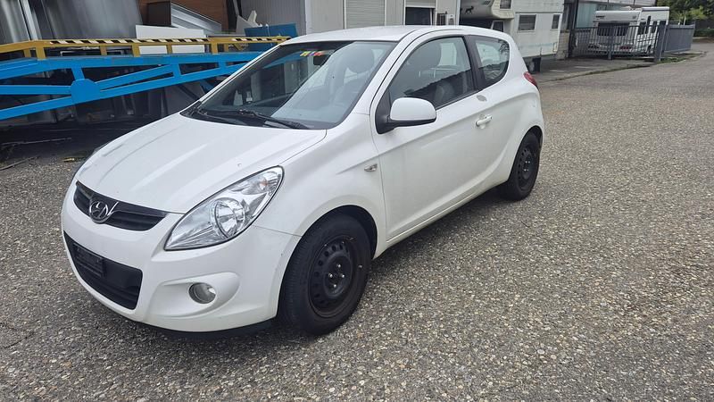 Gebraucht Hyundai i20 Edition 101 PS (74 kW) 2010