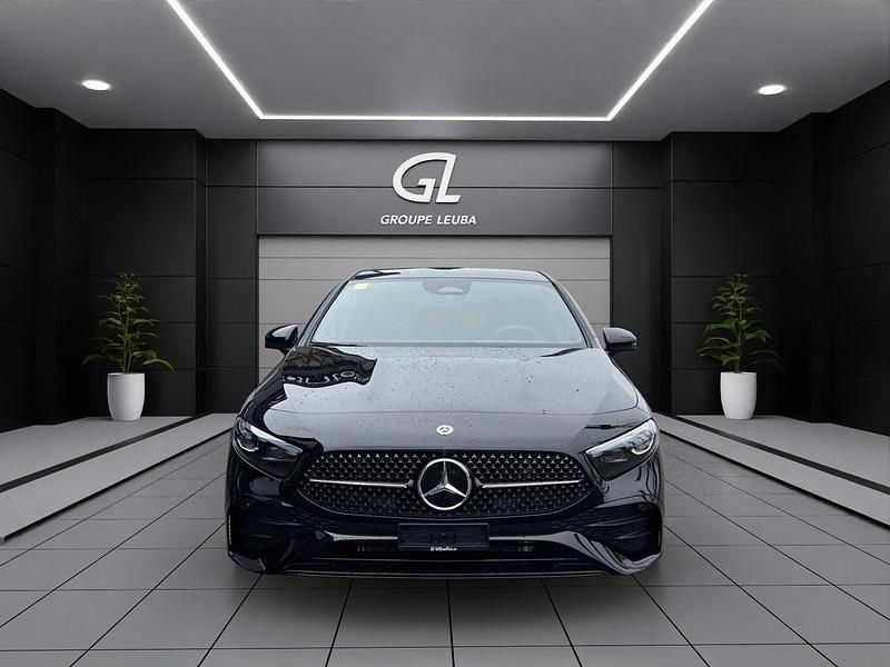Gebraucht Mercedes A250 224 PS (164 kW) 2025 Schwarz Limousine