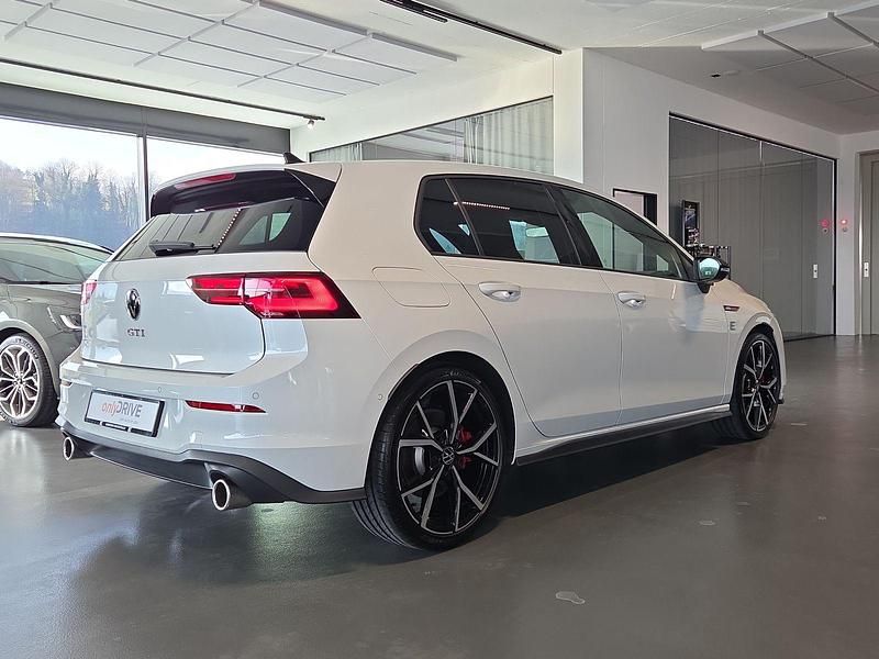 Gebraucht VW Golf VIII GTI 245 PS (180 kW) 2023