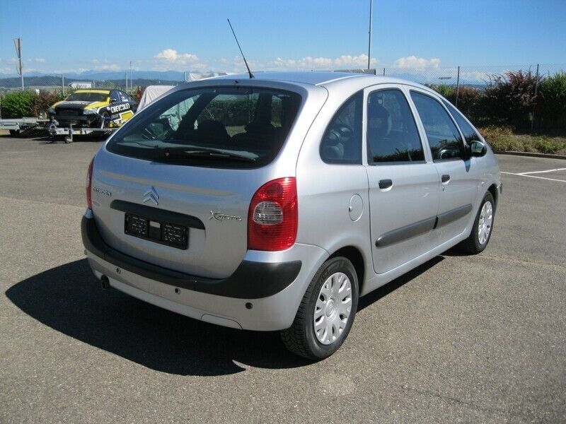 Gebraucht Citroën Xsara Picasso Exclusive 110 PS (80 kW) 2009 Van / Kleinbus