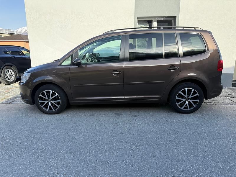 Gebraucht VW Touran Comfortline 140 PS (102 kW) 2012 Van / Kleinbus