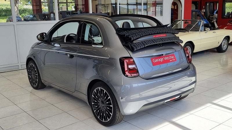 Neu Fiat 500e La Prima 86 kW (118 PS) 2025 Cabrio