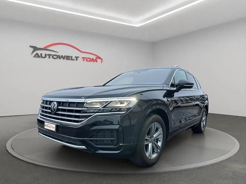 Schwarz Gebraucht 2025 VW Touareg R-line SUV | CHF 49’940 - Bild 1/4