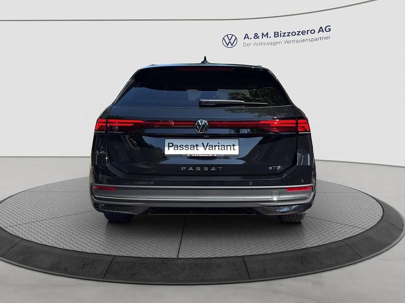 Neu VW Passat Business 150 PS (110 kW) 2025 Schwarz Kombi