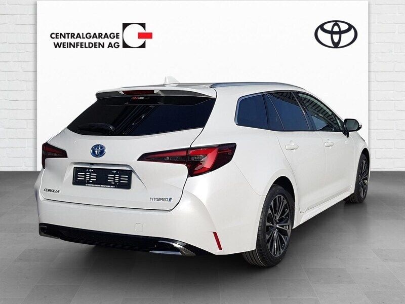 Gebraucht Toyota Corolla Trend 196 PS (144 kW) 2024 Weiss Kombi